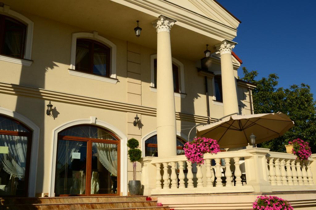 Pałac Akropol Hotel 3*